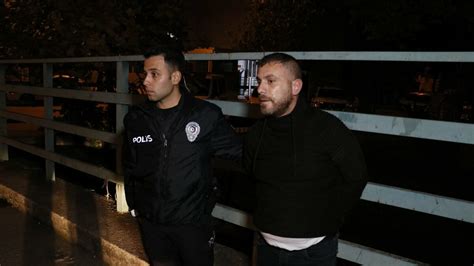 A­d­a­n­a­­d­a­ ­d­u­r­ ­i­h­t­a­r­ı­n­a­ ­u­y­m­a­y­a­n­ ­i­k­i­ ­k­i­ş­i­ ­y­a­k­a­l­a­n­d­ı­